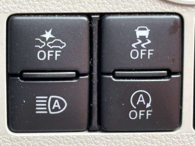 当社在庫のお車は【年式】【距離】【装備】【グレード】の条件で検索をかけていただければ、どのお車もお値打ちだと自信を持っております！！