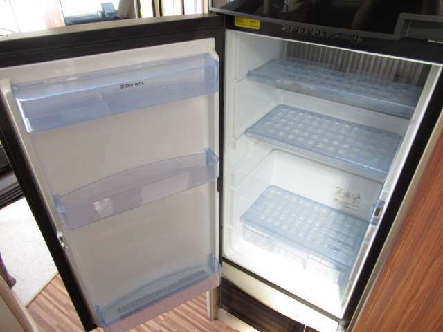 大型の冷蔵庫を装備！！3WAY冷蔵庫になります！！