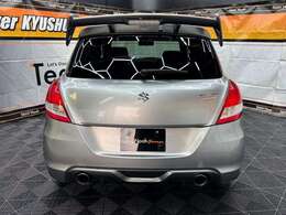 ナビゲーション・オーディオ・ETC取付、交換など各種オプション承ります。　詳しくはスタッフにお尋ねください。