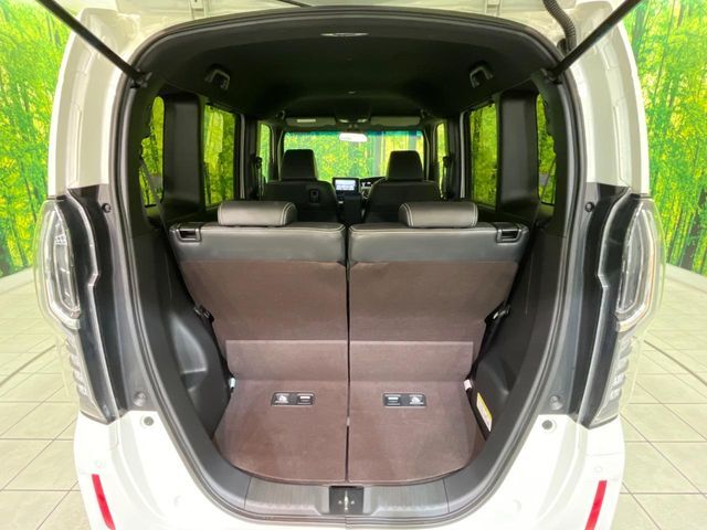 普段のお買い物や通勤、送迎等に十分な荷室スペースを確保しております。セカンドシートを倒すと、大きな荷物の積載も可能です♪