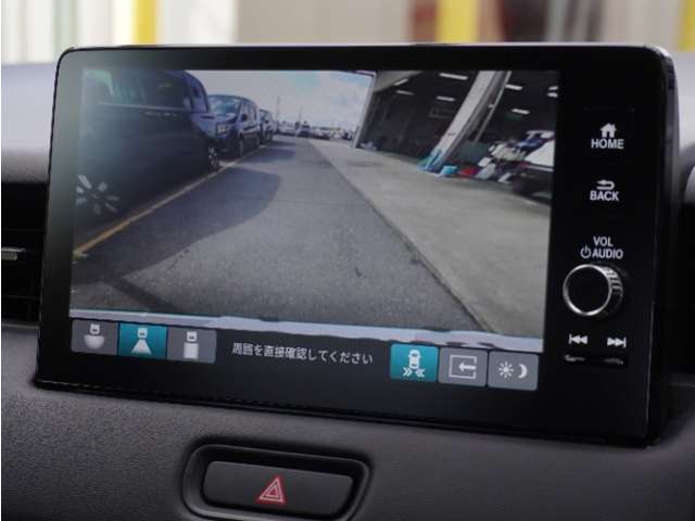 ◆バックカメラ◆リバースにするだけで映ります、後方の安全確認や、狭い駐車場での車庫入れ、雨の日や夜間など視界の悪い時に便利です！安全にバックする為には欠かせない装備です。