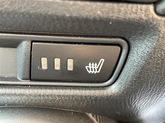 ご成約頂いたお車は全車保証付で納車後も安心！有料オプションで長期保証をお選びいただくことも可能です。