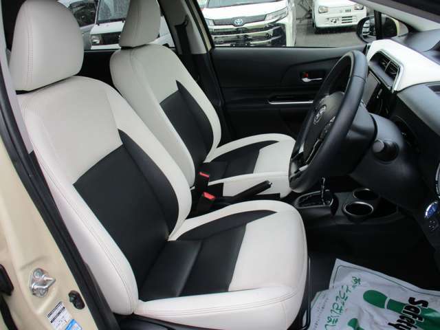 プッシュ型エンジンスタート！レザーシート！シートヒーター！