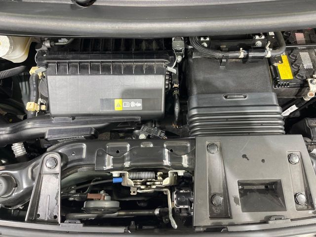 親切・丁寧な専門メカニックスタッフが応対！・車検・点検整備・事故等の修理などアフターサービスも安心。お車のカスタマイズもネクステージのサービススタッフまでご相談ください！