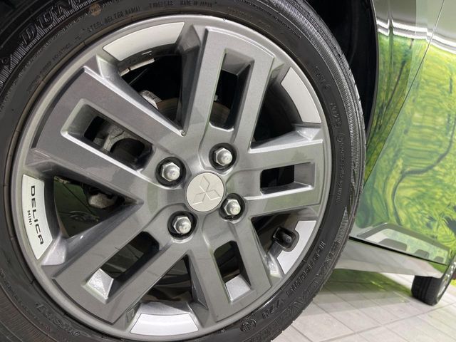 【純正15インチアルミホイール】外観にマッチした純正アルミホイールを装着しております。各種社外アルミホイールや、スタッドレスタイヤも取扱いしております。是非ご相談ください♪