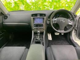 「この車の写真をもっと見たい」「状態が気になる」「この装備はついている？」どんな小さな疑問でもお気軽にお問い合わせください！