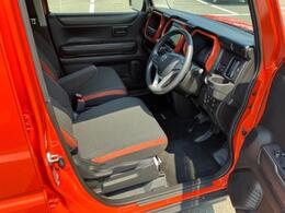 「この車の写真をもっと見たい」「状態が気になる」「この装備はついている？」どんな小さな疑問でもお気軽にお問い合わせください！