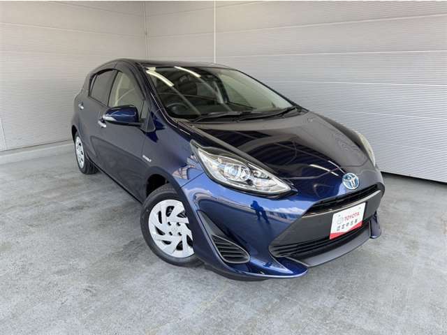 「中古車ハイブリッド保証」付き。ハイブリット機構を無償で保証します。保証期間は初度登録年月から10年目まで、または3年間の長い方。但し累計走行距離が20万km以内。