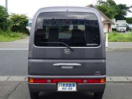 自社在庫200台以上！軽・コンパクト・ミニバン・ハイブリッドカー・セダン・商用車・トラックなど多種多様な車が勢揃いの見応えのある店です