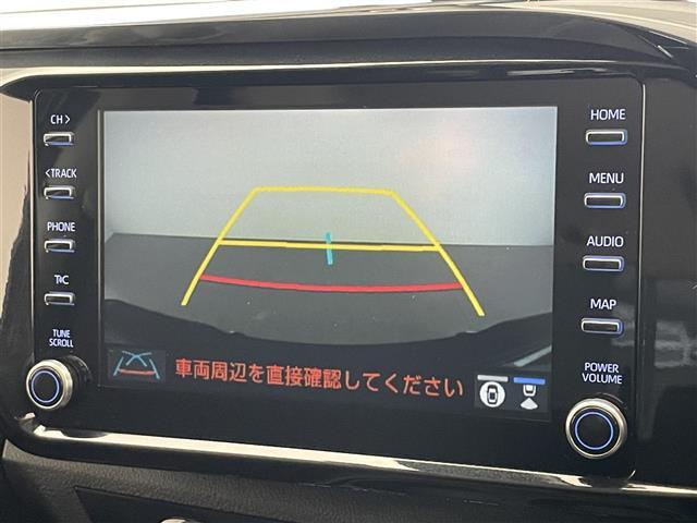 【バックカメラ】駐車時に後方がリアルタイム映像で確認できます。大型商業施設や立体駐車場での駐車時や、夜間のバック時に大活躍！運転スキルに関わらず、今や必須となった装備のひとつです！