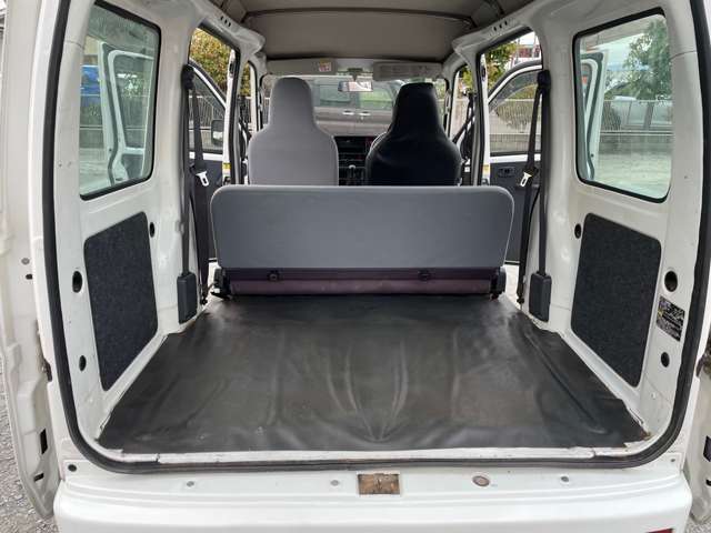 トランクに荷物たくさん積んでいただけます！