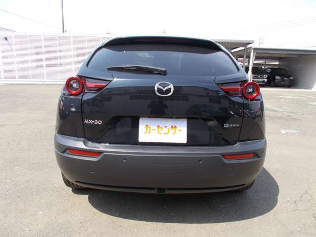 マツダオートザム伊万里は、新車をはじめ、各メーカーの中古車を取り揃えております。ご要望のおクルマがあるか分からない・・・そんなお客様も当店へご相談下さいませ。ご希望に応じた一台をお探しいたします！