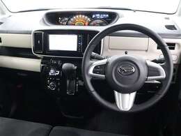 運転席廻りです。