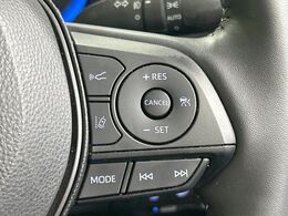 【トヨタセーフティセンス】走行中に前方の車両等を認識し、衝突しそうな時は警報とブレーキで衝突回避と被害軽減をアシスト。より安全にドライブをお楽しみいただけます。