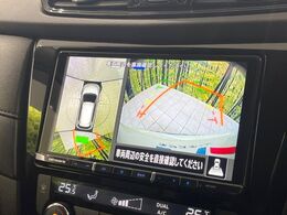 【アラウンドビューモニター】専用のカメラにより、上から見下ろしたような視点で360度クルマの周囲を確認することができます☆死角部分も確認しやすく、狭い場所での切り返しや駐車もスムーズに行えます。