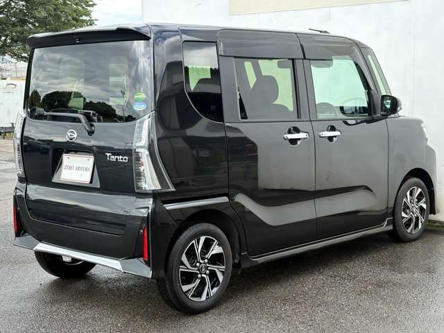 【250台展示台数】各メーカーでの見比べ・同車種での見比べなどなど見比べながら車を選んでみませんか？当店なら可能です！ぜひ見て比べて納得の一台を探します！お車探しの際はお気軽にご相談ください！！