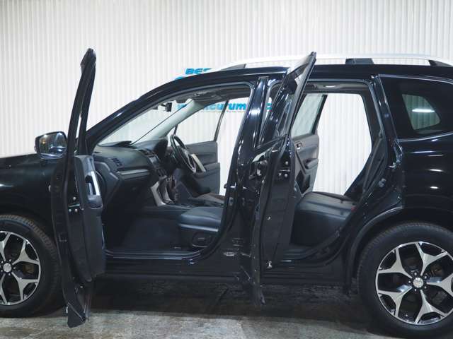 ※☆納車前には、外装の鉄粉除去から鉄粉が付かないポリマーコーティングを施工してからのご納車になります♪内装の方もスチーム洗浄施工、ルームクリーニングを行ってからのご納車になります♪