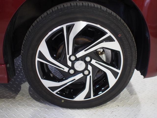 実車はアルミホイール組みの夏用タイヤを装着しています。