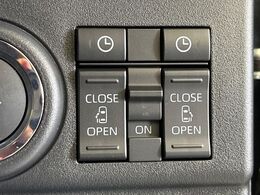 【両側パワースライドドア】スマートキーや運転席のスイッチで後席両側スライドドアの開閉が可能♪電動だから力を入れてドアを開ける必要が無く、小さなお子様でも簡単に開け閉めでき快適です♪