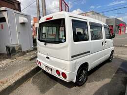 右側後ろにヘコミあります