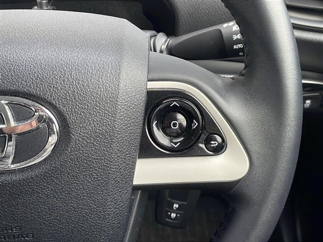 気になる車はすぐにお問い合わせください！右のカーセンサー専用無料ダイヤルから、専門スタッフがお車のご質問にお答えいたします！