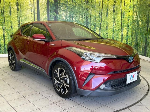 大好評のボディコーティング「弾スプラッシュコート」もご納車までに施工可能。通常のガラスコートと異なる、耐久年数6年の無機質ガラスコーティングが、ボディをキレイな状態に保ってくれます。