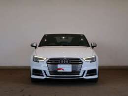 Audi S3 Sportback/プライバシーガラス/マトリクスLEDヘッドライト/アルミホイール 5パラレルスポークデザイン ポリッシュト 7.5Jx18
