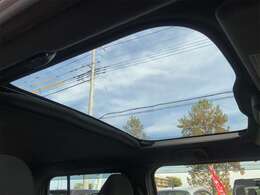 全国のAA会場で毎日競りに参加。是非欲しい！とお客様が思える車しか仕入れておりません。他社在庫と是非比較下さいませ。