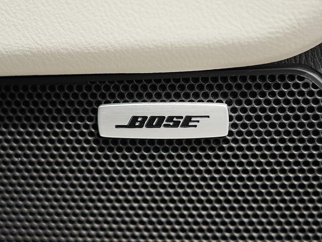 BOSEサウンドシステムを搭載しています。BOSE社と共同開発により車種専用チューニングが施されています。良質なサウンドでお好きな音楽をお楽しみください。