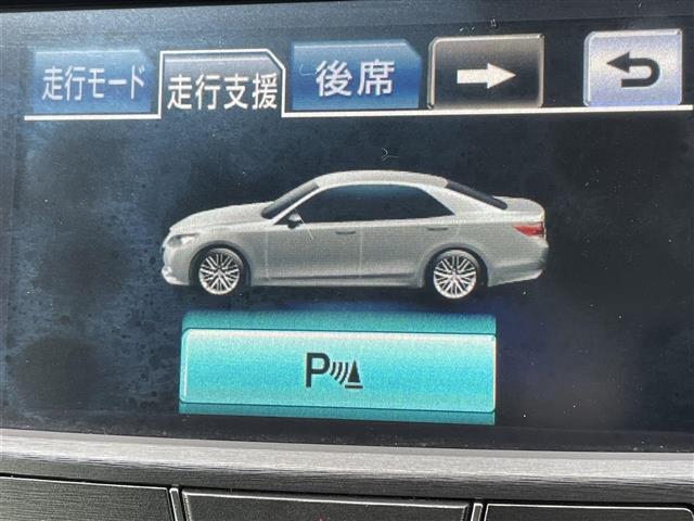 【クリアランスソナー】駐車、発進の低速走行時に、周囲の障害物をブザーとディスプレイ表示でお知らせして、衝突回避をサポートします！