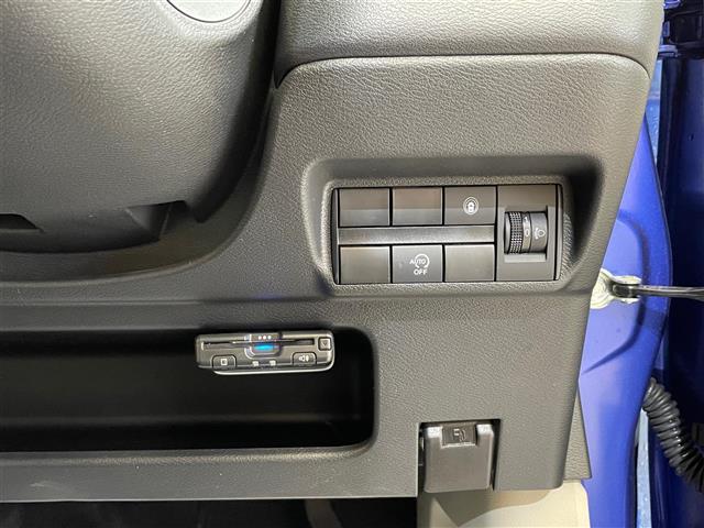 店舗にて現車の確認もいただけますので、お電話で在庫のご確認の上是非ご来店くださいませ！！！