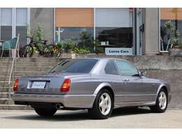 同モデル内一番のスペックを誇るエンジンを搭載しその走りには十分な満足感が感じられます。