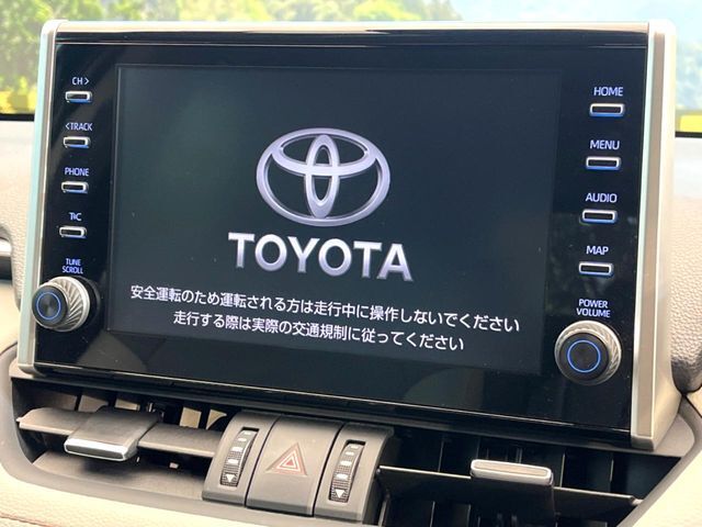 【9インチ　ディスプレイオーディオ大画面ディスプレイへお持ちのスマートフォンと連携して、ナビやbluetoothでの音楽再生が可能です♪デザインはもちろん操作性も良好！別途ナビ機能の取付可能です♪