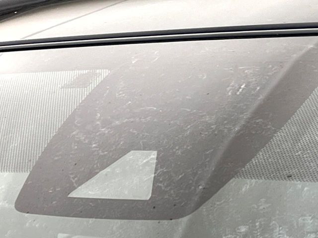 【トヨタセーフティセンス】走行中に前方の車両等を認識し、衝突しそうな時は警報とブレーキで衝突回避と被害軽減をアシスト。より安全にドライブをお楽しみいただけます。
