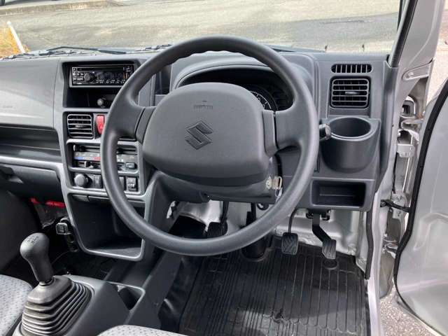 車を売りたい人、買いたい人、買換えたい人、みんなにおトクなカーセブンです。　車買取専門店と中古車販売店の両方の機能をもつことで実現した独自システム「ダイレクト販売」。”車買取・売り買いおトク！”です。