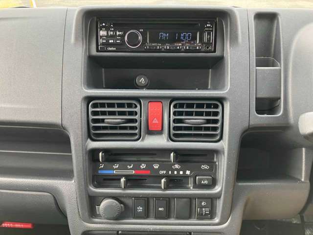 エアコン/パワステ/衝突軽減ブレーキ/クラリオンCD/AUX/USB（＾＾♪