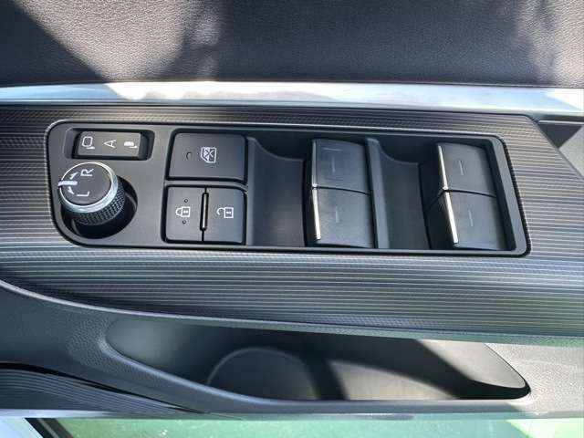 ★納車前に、当社の指定工場で納車前点検を行って納車しますので、安心してお乗りいただけます！もちろん、点検料は車両本体価格に含まれています！