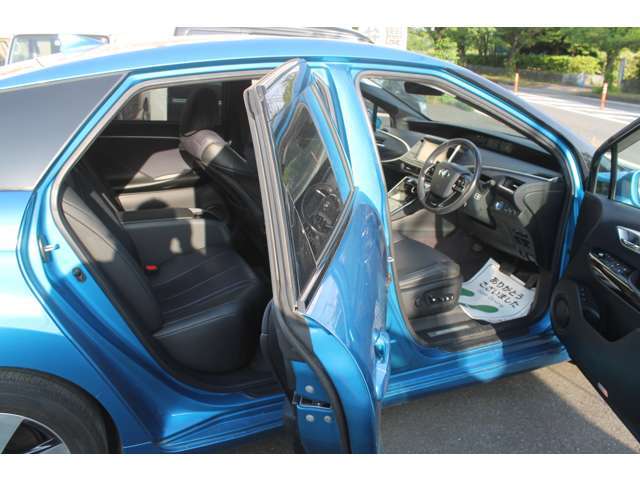 高価買取実施中！！査定料無料！お気軽に、ご相談下さい！支払総額は、車体価格、法定費用、整備点検費用（消耗品）、リサイクル、ナンバー代、全部含まれた価格です！