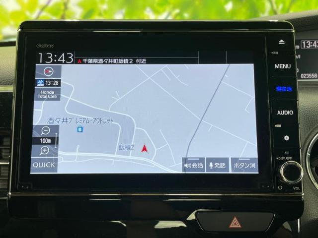 WECARSの店舗にはキッズコーナーがございます！お子様連れのお客様もごゆっくり車選びをお楽しみいただける空間です！