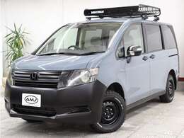 当社では全車修復歴無しの、状態が良い車両を厳選して仕入れております。ノーマル状態で仕入れた車両をベースとし、自社工場にてリノベーションカスタマイズを行っております。