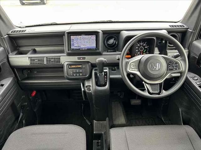 全国のオークション会場で毎日仕入に参加、本当に安く売値設定できる車しか仕入れておりません♪他社様在庫とご比較の上、是非ご検討くださいませ★