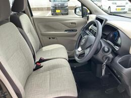 「この車の写真をもっと見たい」「状態が気になる」「この装備はついている？」どんな小さな疑問でもお気軽にお問い合わせください！