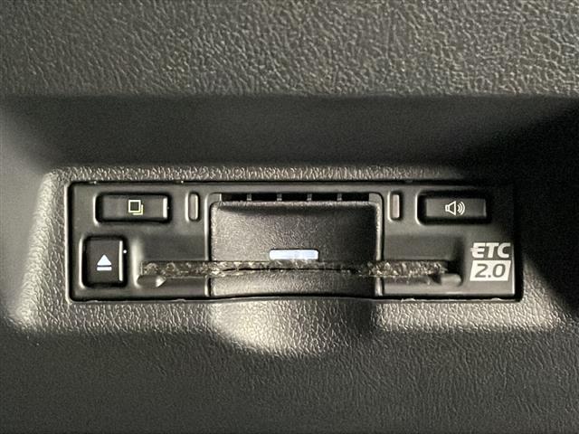 ◆【ETC】有料道路を利用する際に料金所で停止することなく通過できる、ETC車載器（ノンストップ自動料金収受システム機器）が装備されています。セットアップを行うことで利用可能になります。