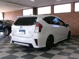 当店の物件は国で定められた認証自社工場でしっかりとした法定点検整備を実施後に御納車させて頂いております。整備費用も総額費用に含まれておりますので安心です。