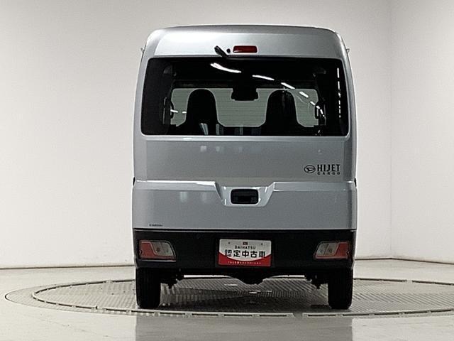 【保険の窓口】兵庫ダイハツは車のプロだけではございません！お客さまに最適な保険をご提案させていただきます。3年間保険料据え置きの保険がオススメです！是非お車とご一緒に保険のお見積りもいかがでしょうか？