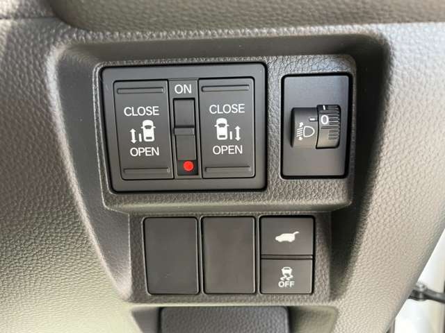 ☆安全装備・衝突軽減ブレーキ付のお車も多数ご用意しております☆詳しくは営業スタッフご相談下さいませ♪