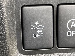 【スマートアシスト】走行中に前方の車両等を認識し、衝突しそうな時は警報とブレーキで衝突回避と被害軽減をアシスト。より安全にドライブをお楽しみいただけます。