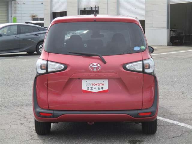 国家整備資格を取得しておりますメカニックが、大切なお客様のお車をご納車に向けて整備致します♪