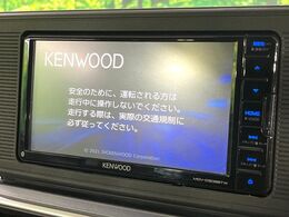 【純正ナビ】人気の純正ナビを装備。オーディオ機能も充実しており、Bluetooth接続すればお持ちのスマホやMP3プレイヤーの音楽を再生可能！毎日の運転がさらに楽しくなります！！