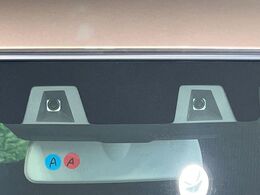 【スズキ　セーフティサポート】走行中に前方の車両等を認識し、衝突しそうな時は警報とブレーキで衝突回避と被害軽減をアシスト。より安全にドライブをお楽しみいただけます。